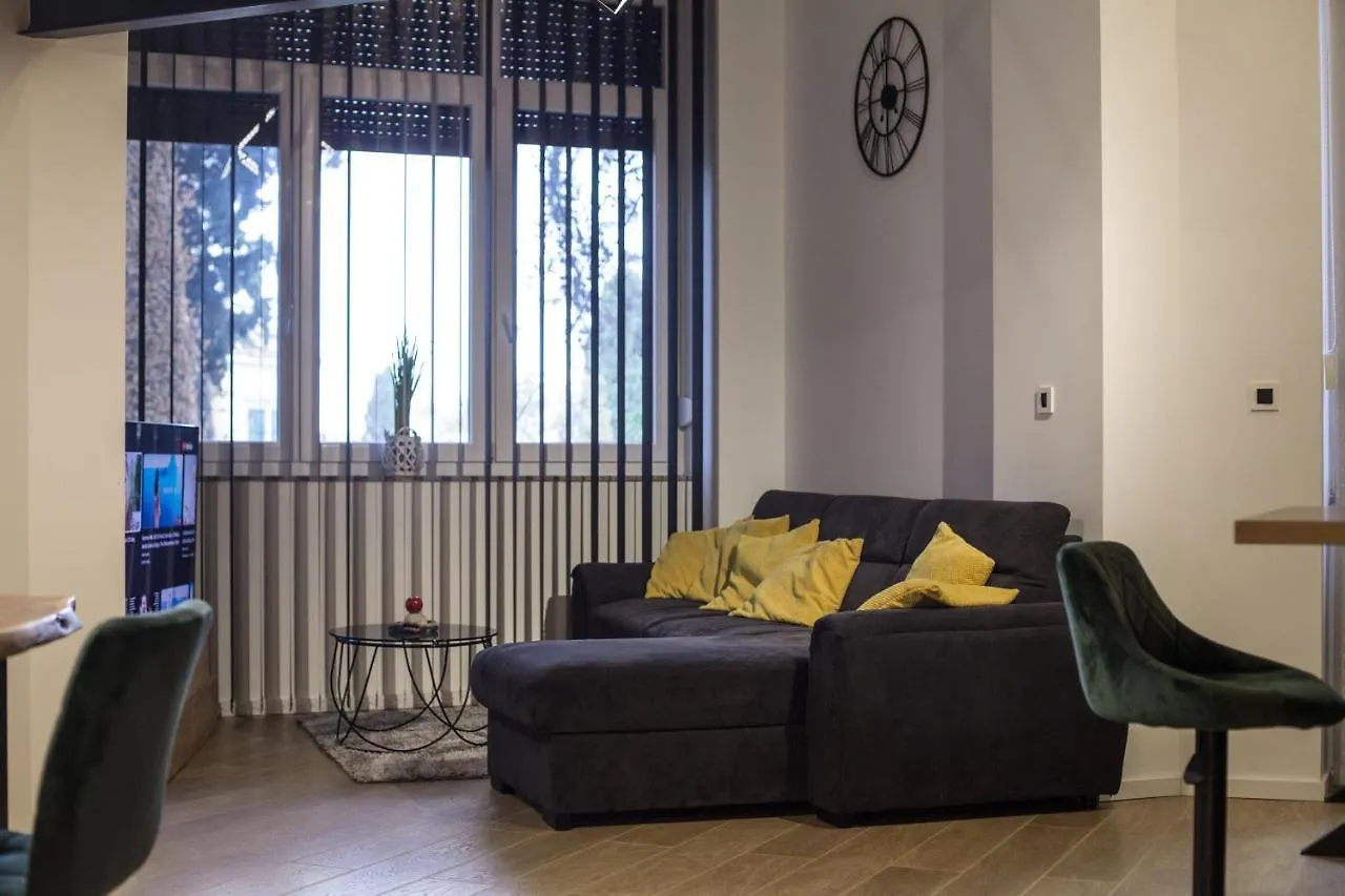 Apartment Josip Pula 0*,  Croatia