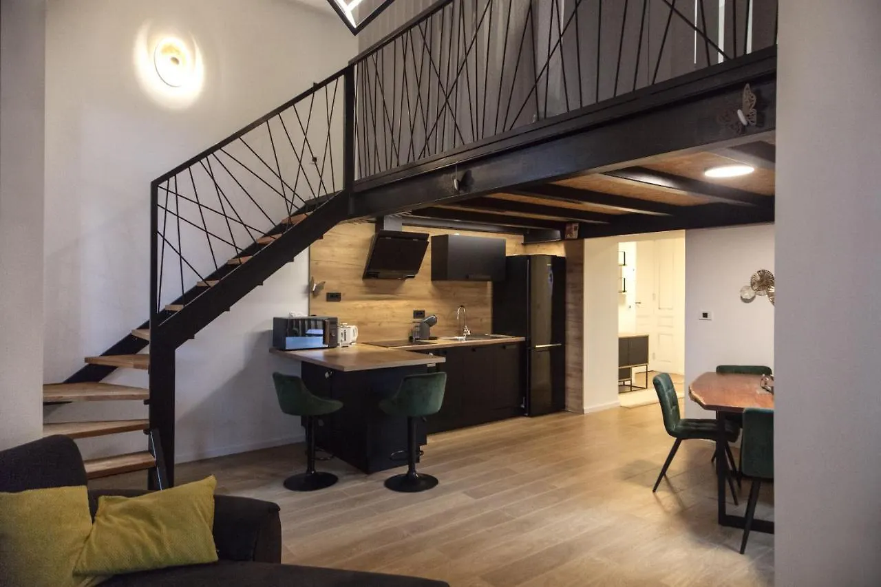 Apartment Josip Pula 0*,