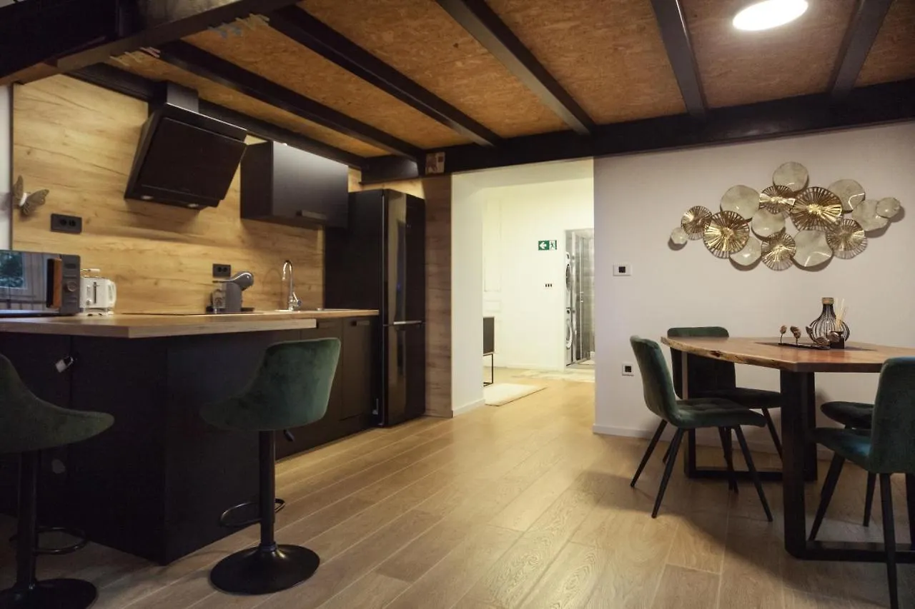 Apartment Josip Pula
